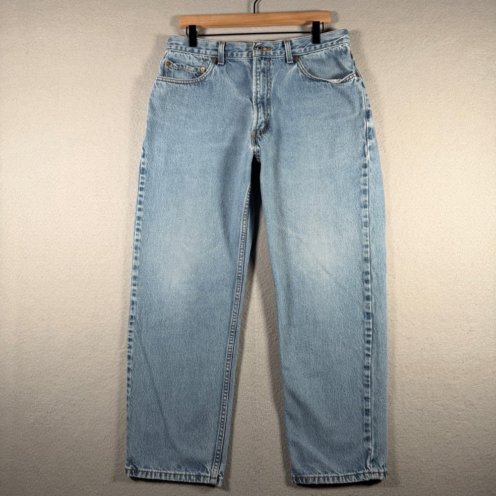 Vintage Levis 550 Relaxed Fit Light Wash Denim Jeans Mens W36 L30 Fits W33 L28